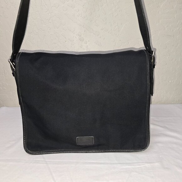 Coach 5118 Track Black Cabriolet Canvas & Leather Crossbody Laptop Messenger - Picture 1 of 16